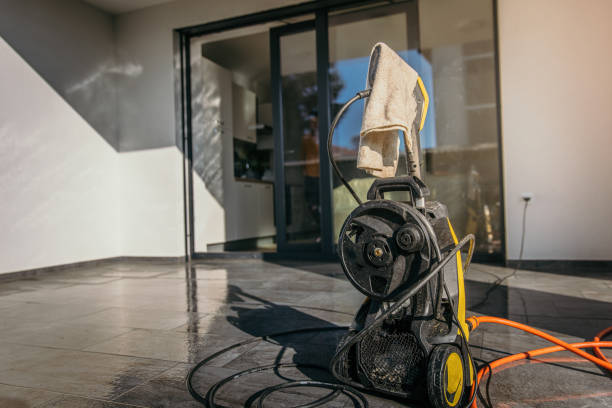 Best Pool Deck Cleaning  in Wilton Manors, FL